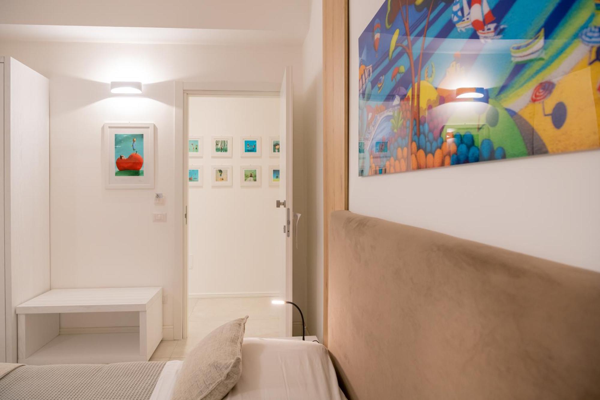 Lo Studio Di Viale Lo Re Camere & Caffe' レッチェ エクステリア 写真